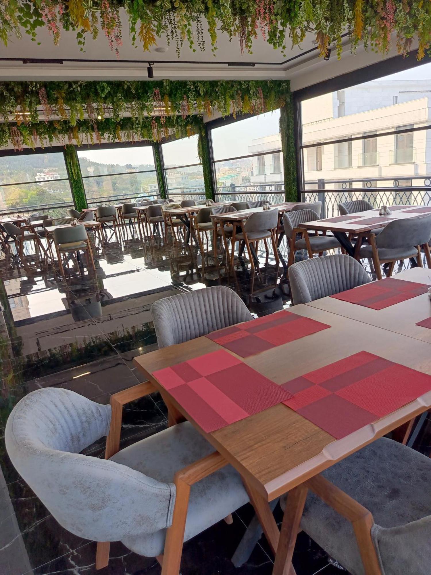 Madina-Zamzam Halal Hotels Group Baku Eksteriør billede